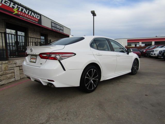 2019 Toyota Camry SE