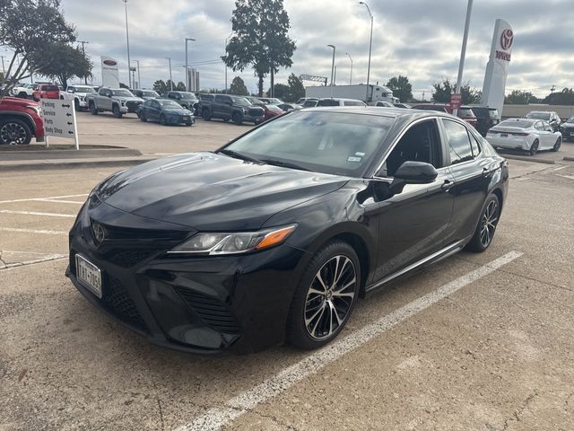 2019 Toyota Camry SE