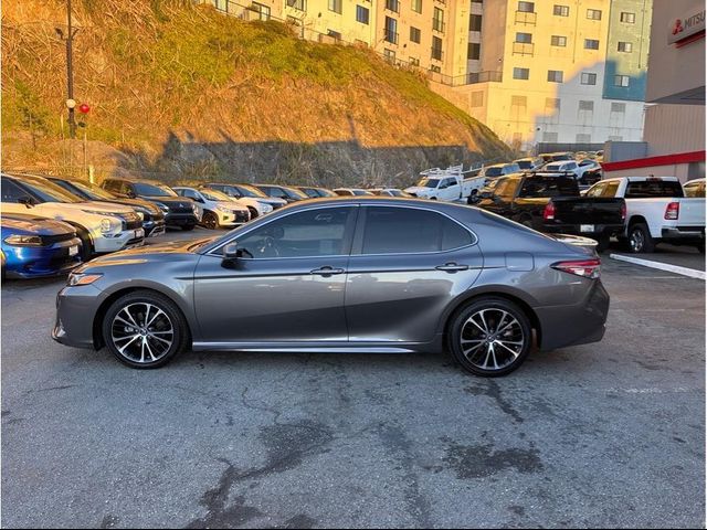 2019 Toyota Camry SE