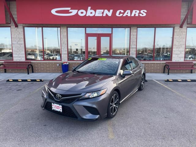 2019 Toyota Camry SE