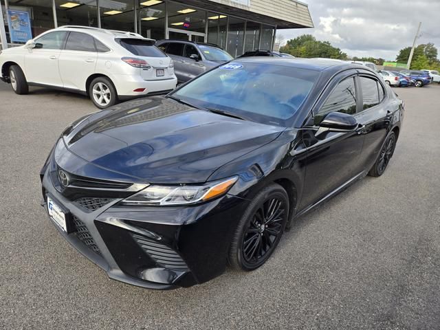 2019 Toyota Camry SE