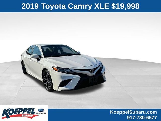 2019 Toyota Camry XLE