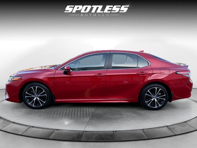 2019 Toyota Camry XLE