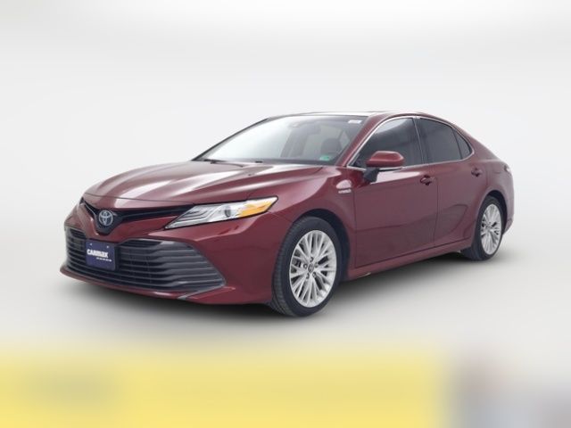 2019 Toyota Camry Hybrid XLE