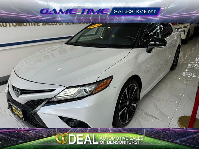 2019 Toyota Camry XSE