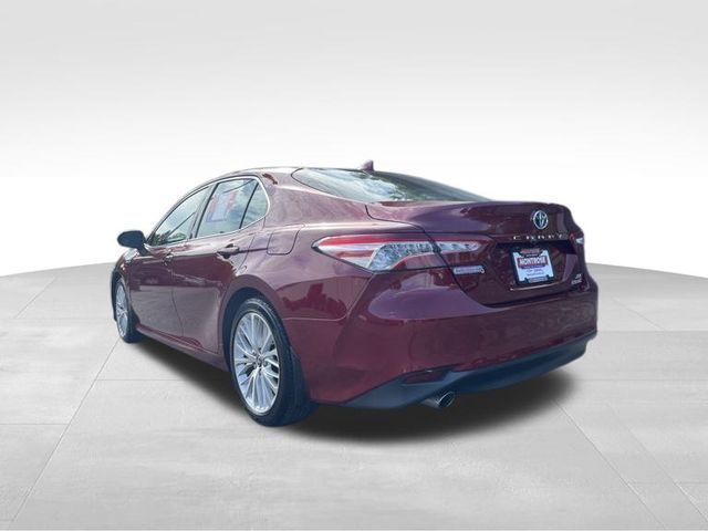 2019 Toyota Camry Hybrid SE