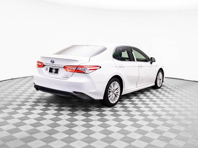 2019 Toyota Camry Hybrid XLE