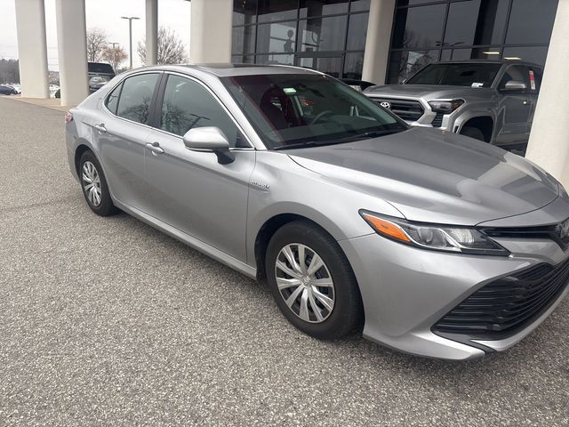 2019 Toyota Camry Hybrid LE