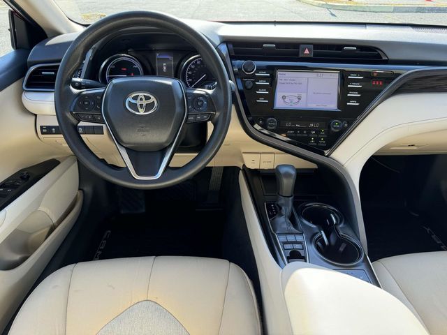 2019 Toyota Camry Hybrid LE