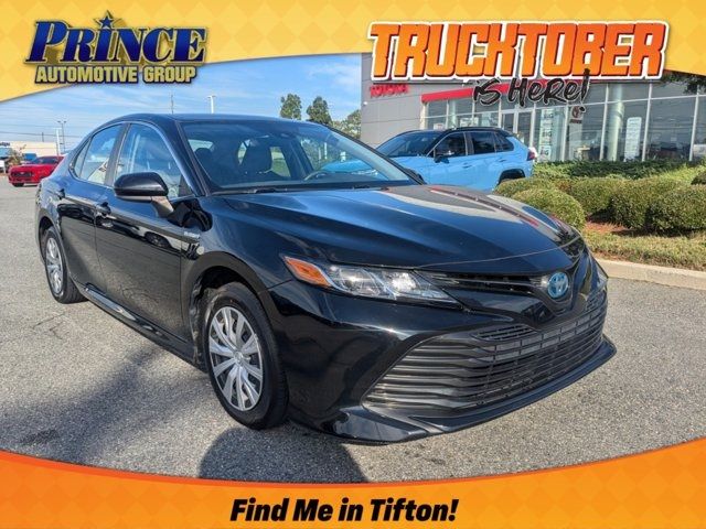 2019 Toyota Camry Hybrid LE