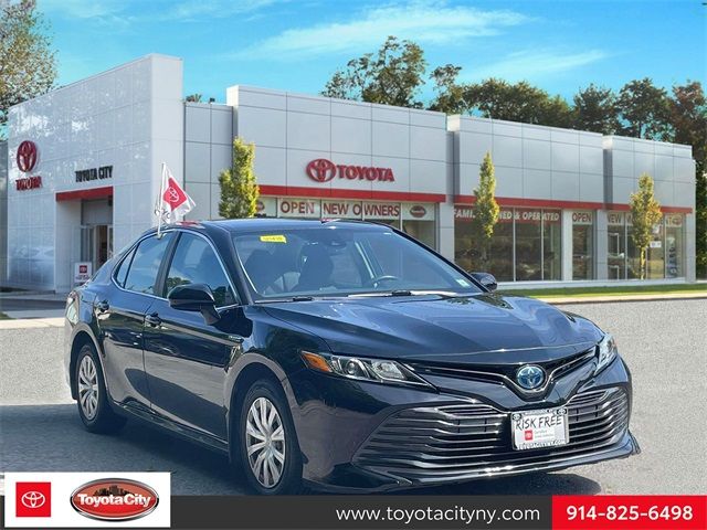 2019 Toyota Camry Hybrid LE