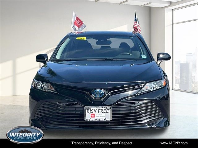 2019 Toyota Camry Hybrid LE