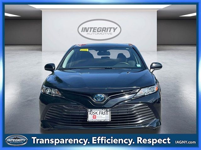 2019 Toyota Camry Hybrid LE