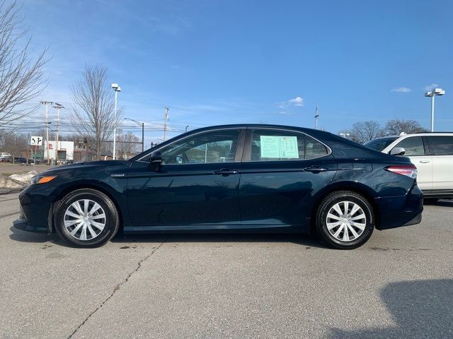 2019 Toyota Camry Hybrid LE