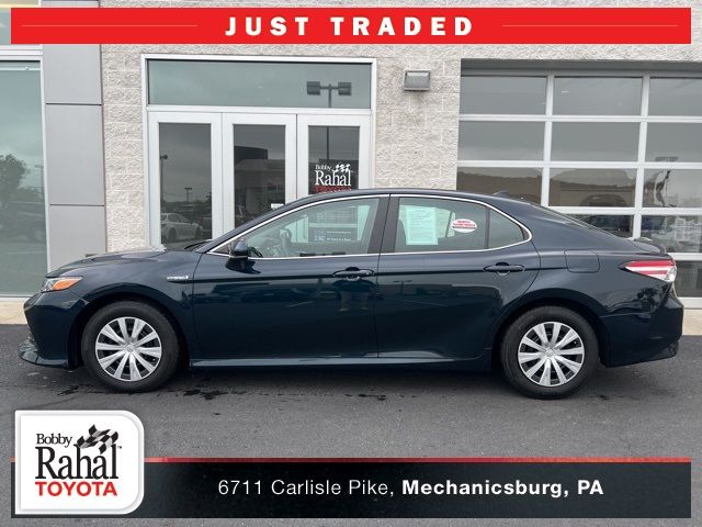 2019 Toyota Camry Hybrid LE