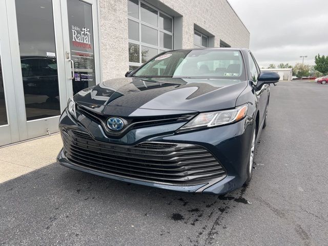 2019 Toyota Camry Hybrid LE