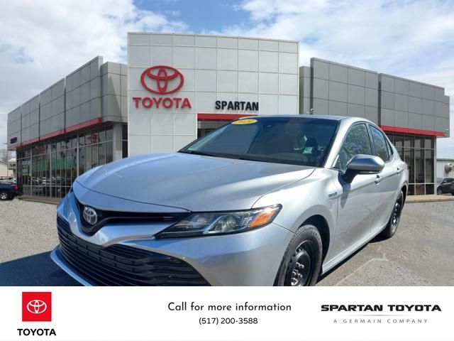 2019 Toyota Camry Hybrid LE