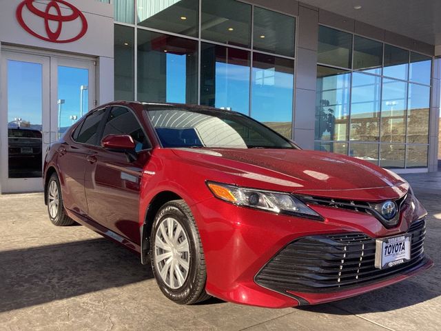 2019 Toyota Camry Hybrid LE