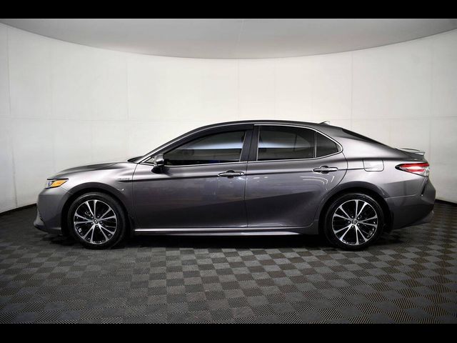 2019 Toyota Camry Hybrid SE