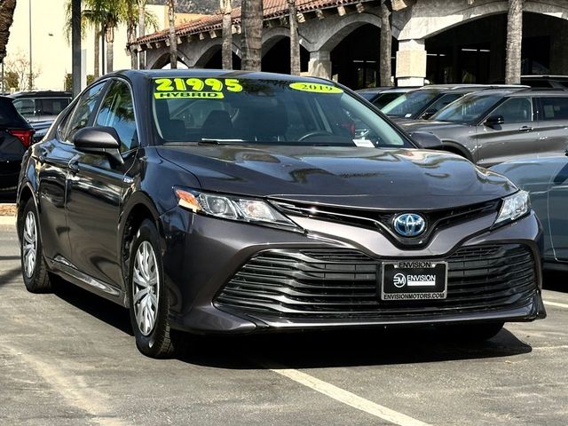 2019 Toyota Camry Hybrid LE