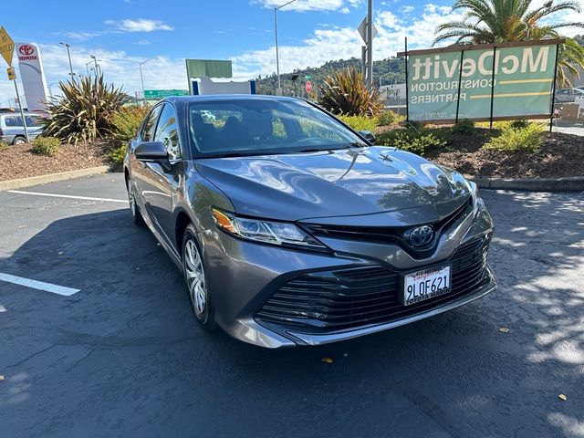 2019 Toyota Camry Hybrid LE