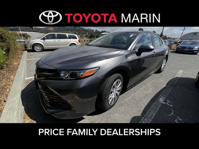 2019 Toyota Camry Hybrid LE