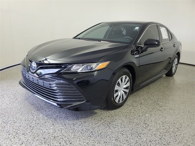 2019 Toyota Camry Hybrid LE