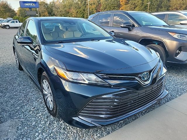 2019 Toyota Camry Hybrid LE