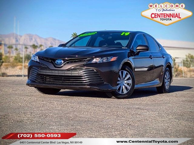 2019 Toyota Camry Hybrid LE