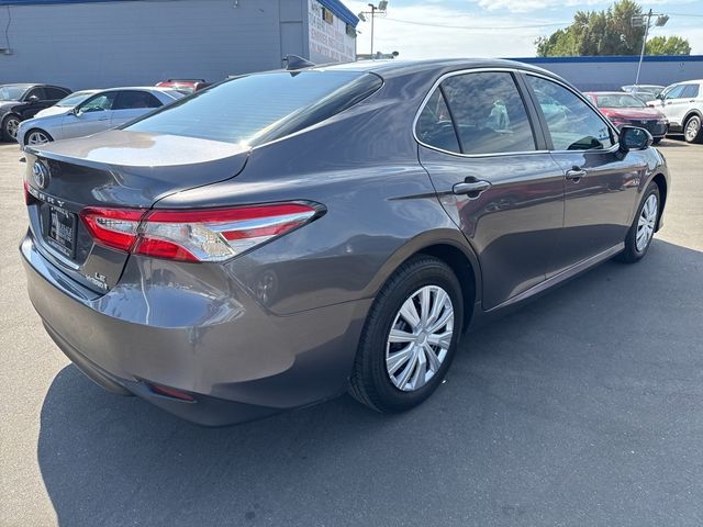 2019 Toyota Camry Hybrid LE