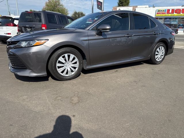 2019 Toyota Camry Hybrid LE