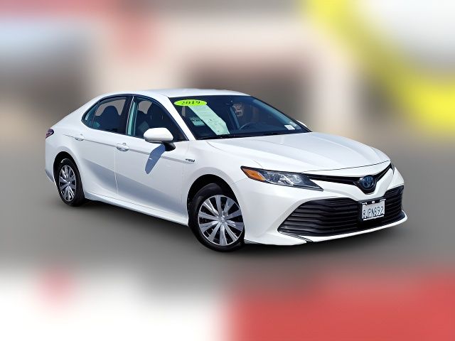 2019 Toyota Camry Hybrid LE