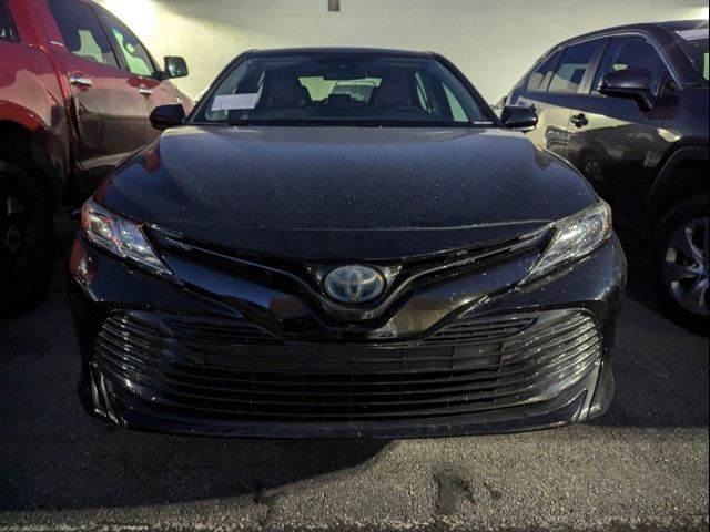 2019 Toyota Camry Hybrid LE