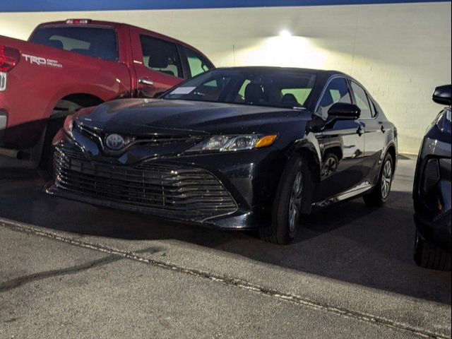 2019 Toyota Camry Hybrid LE