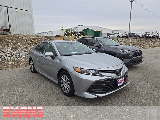 2019 Toyota Camry Hybrid LE