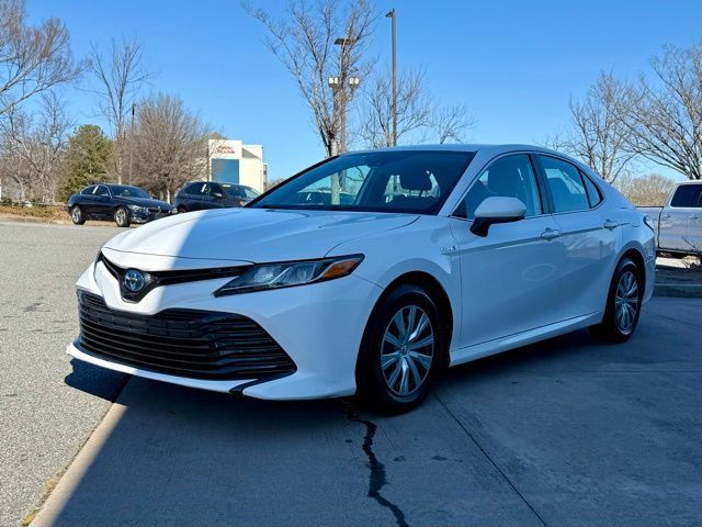 2019 Toyota Camry Hybrid LE