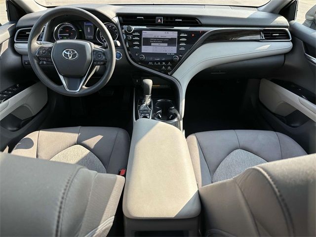 2019 Toyota Camry Hybrid LE