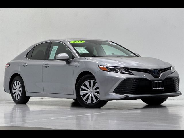 2019 Toyota Camry Hybrid LE