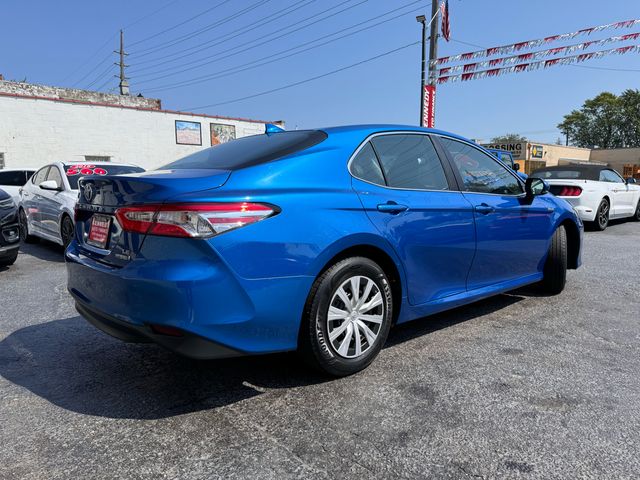 2019 Toyota Camry Hybrid LE