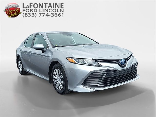 2019 Toyota Camry Hybrid LE