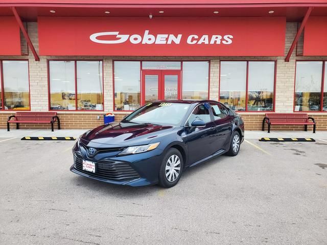 2019 Toyota Camry Hybrid LE