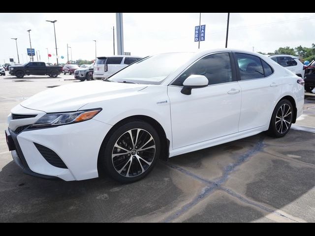 2019 Toyota Camry Hybrid SE