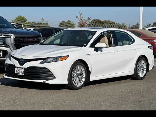 2019 Toyota Camry Hybrid XLE