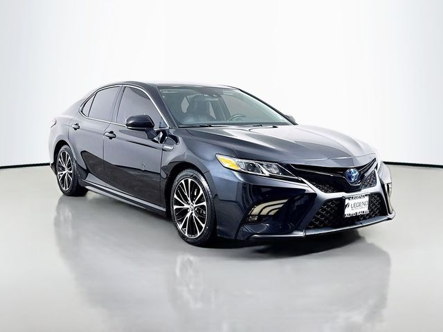 2019 Toyota Camry Hybrid SE