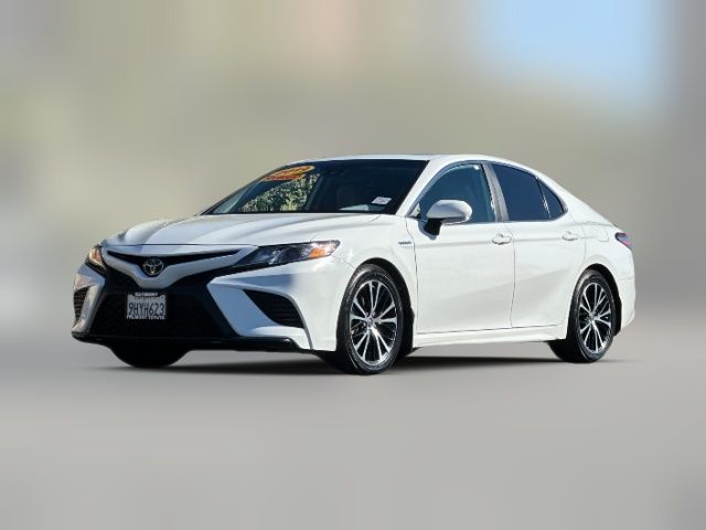 2019 Toyota Camry Hybrid SE