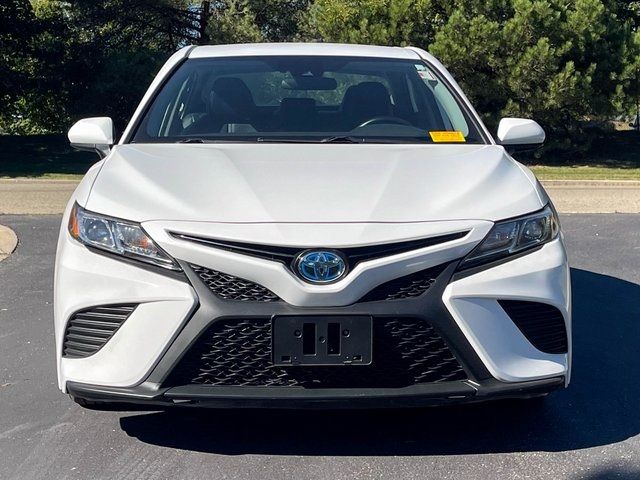 2019 Toyota Camry Hybrid SE