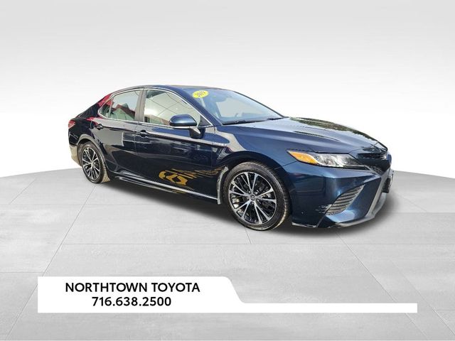 2019 Toyota Camry Hybrid SE