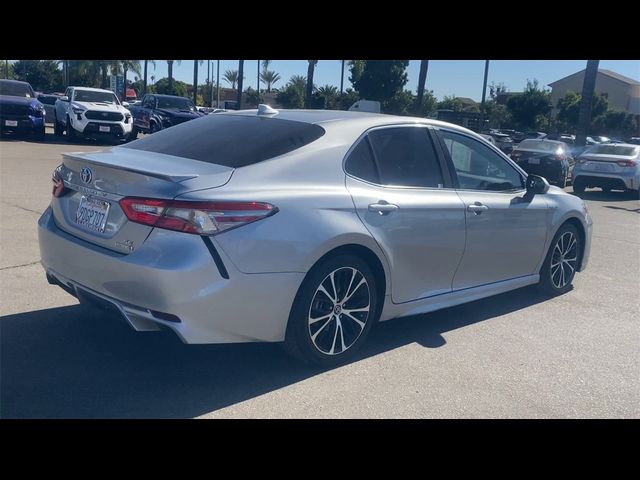 2019 Toyota Camry Hybrid SE