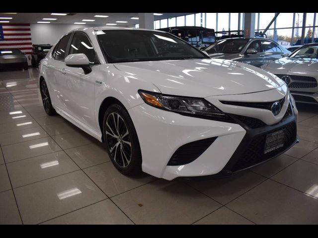 2019 Toyota Camry Hybrid SE