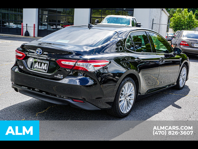 2019 Toyota Camry Hybrid XLE